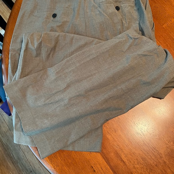 NWOT Loft Marisa Women’s Tan Dress Trousers, size 8 - Picture 4 of 8